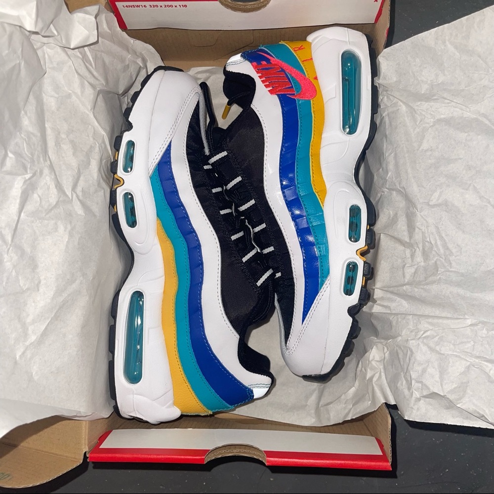 Women’s Air Max 95 PRM White/Red Orbit